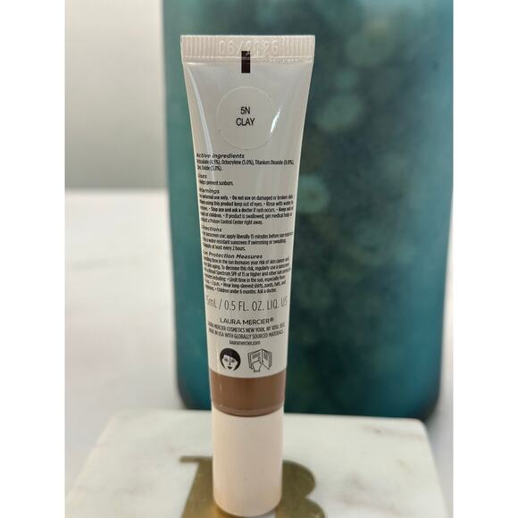 Laura Mercier Tinted Moisturizer Natural Dewy SPF 30 Sunscreen NIB 5N Clay - Picture 5 of 8